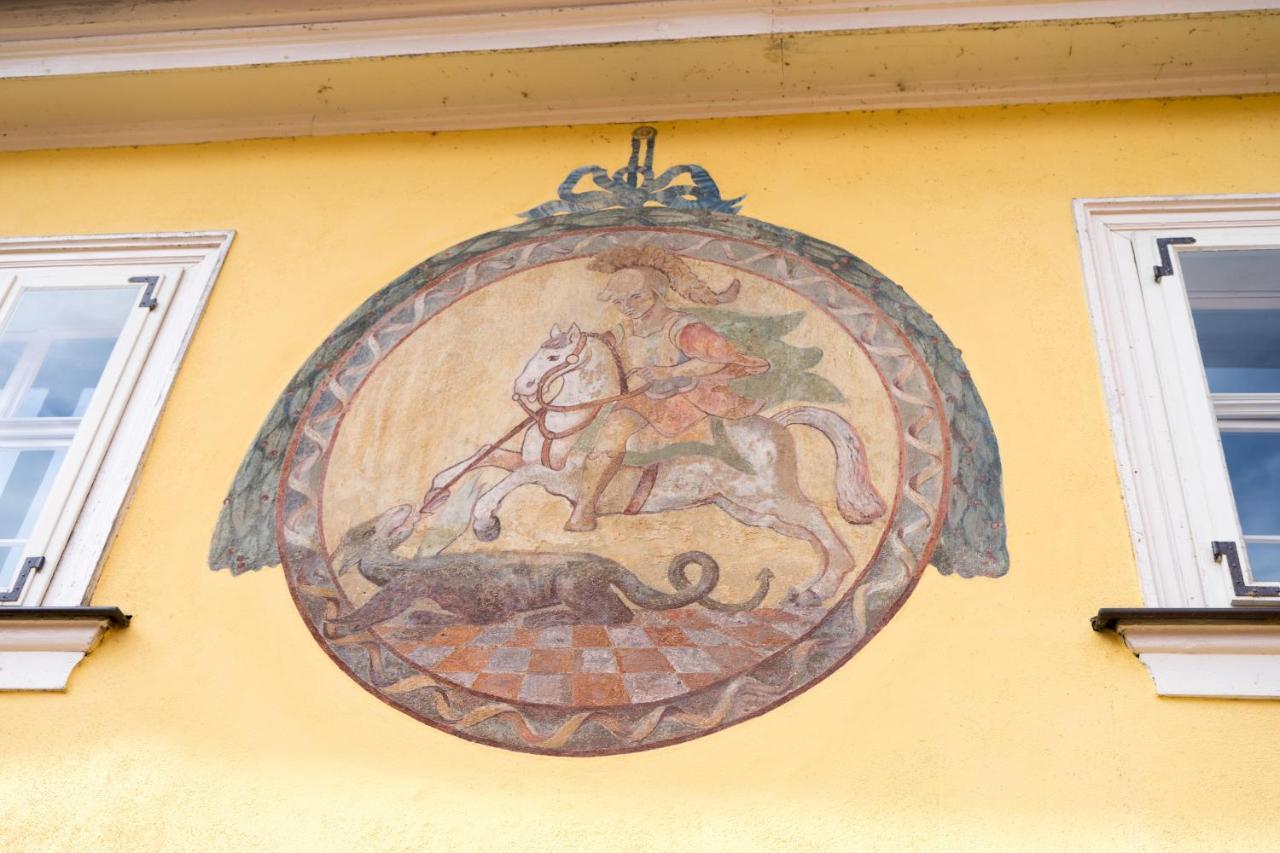 Hölle 12 *